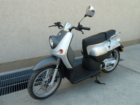benelli__pepe_classic_50_robogo_3.jpg