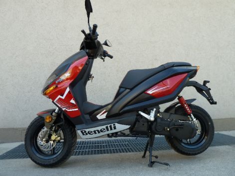 benelli__x49_onroad_robogo_6.jpg