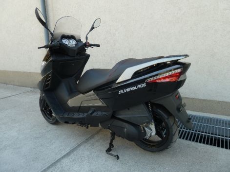 keeway_silverblade_125_robogo_4.jpg