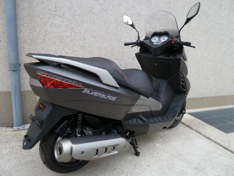 keeway_silverblade_250_robogo_4.jpg