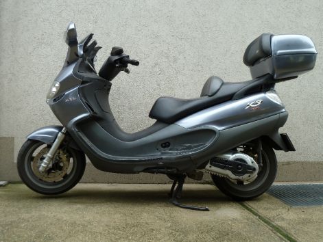 piaggio_x9_1_.jpg
